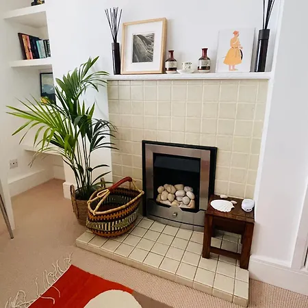 Lovely 1 Bedroom Apartment In The Heart Of Chelsea Лондон Экстерьер фото