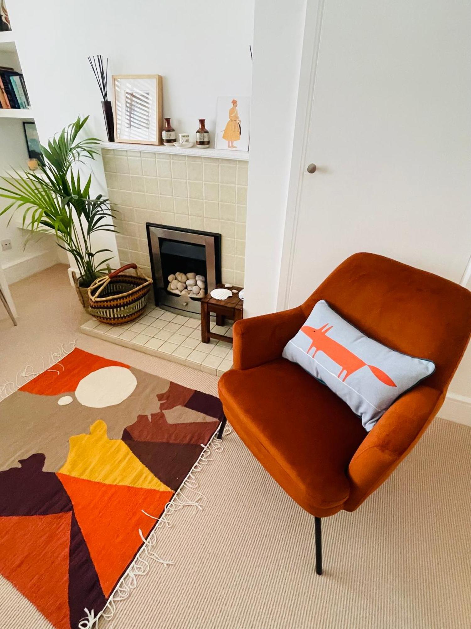 Апартаменты Lovely 1 Bedroom In The Heart Of Chelsea